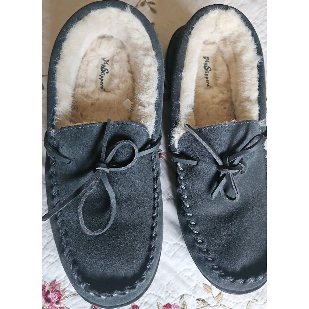 My Slippers MyPillow Gray Suede Faux Fur Lined Slippers Size 11 NEW